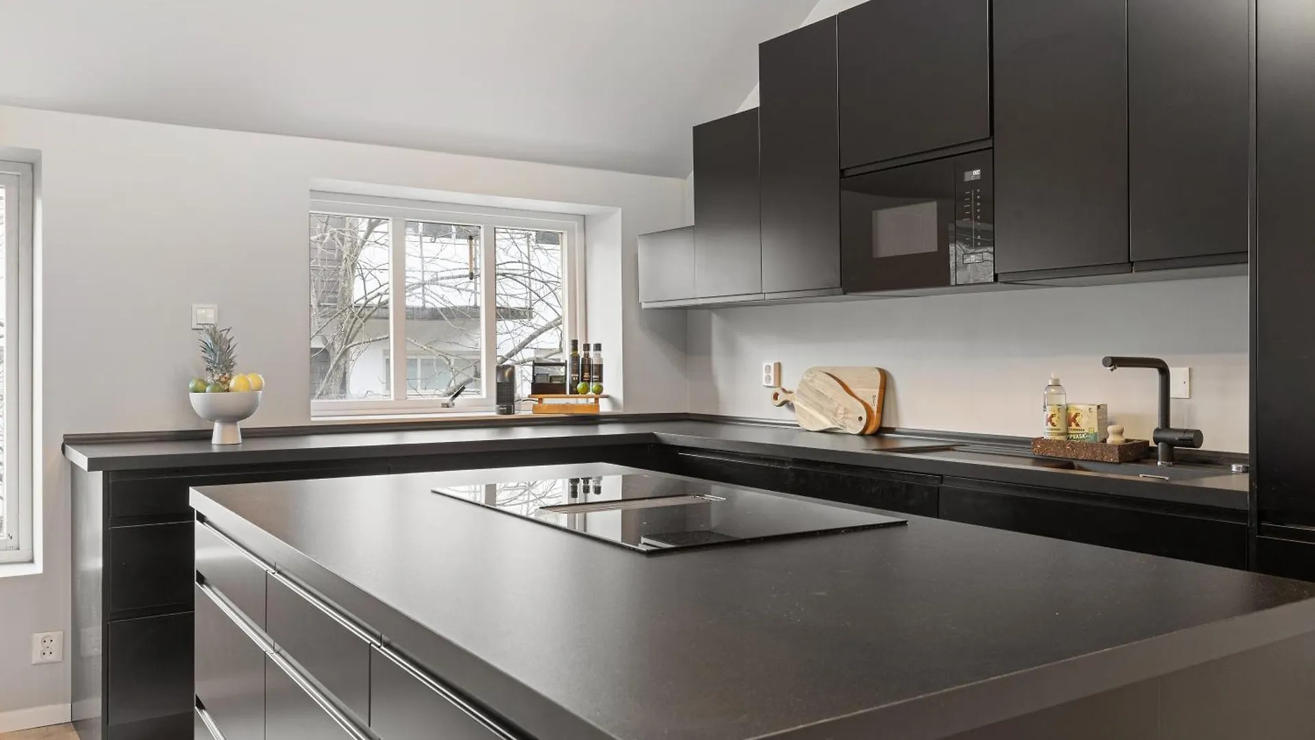 شقة Homerentals L 120Sqm Mid-Central - King Beds - 500Mbps Wi-Fi برغن